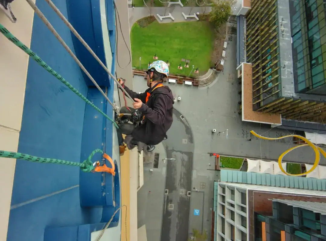 strata-window-cleaning-perth-03 Strata Window Cleaning Perth